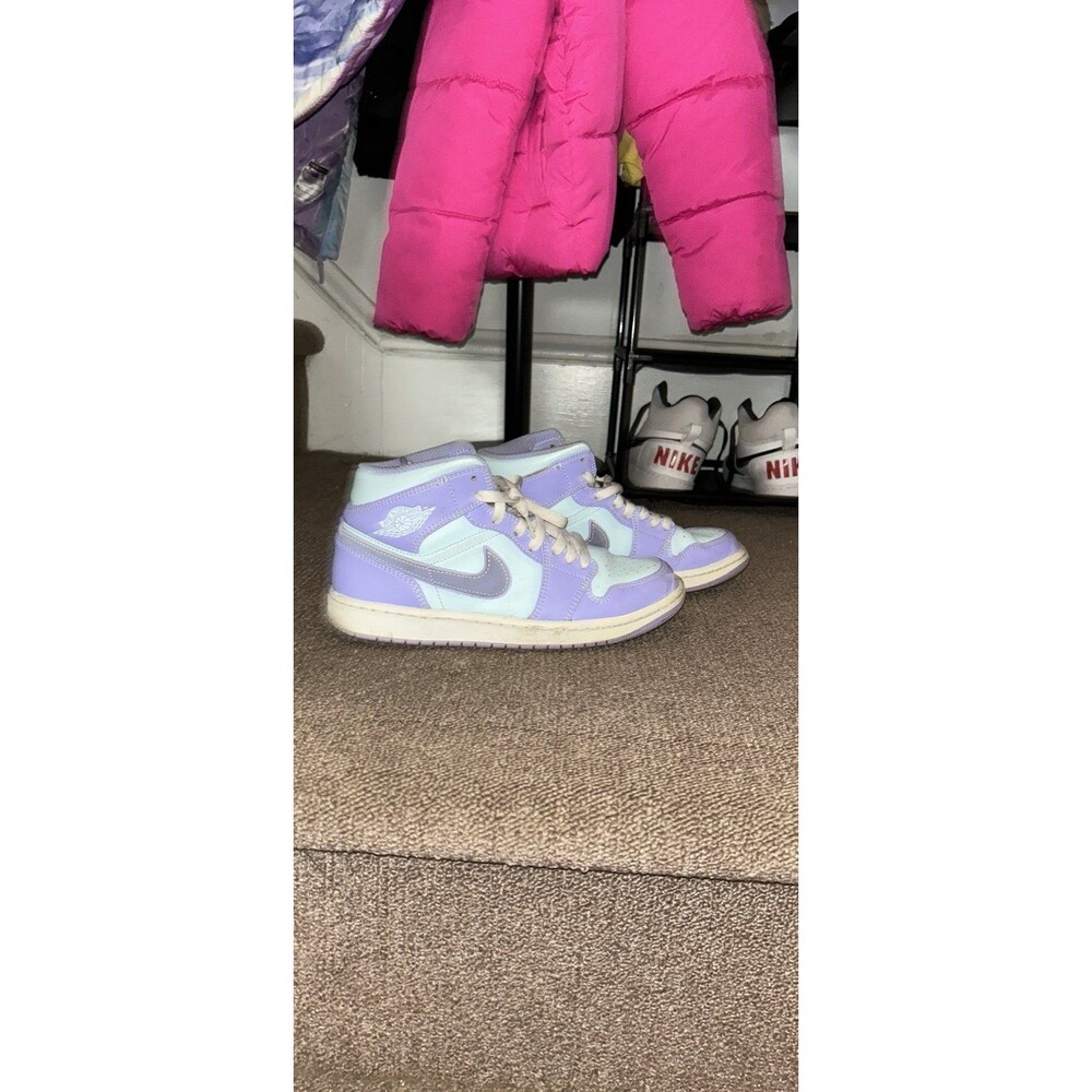 Jordans mint lavendar